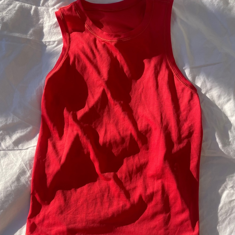 Lululemon breathable red tank